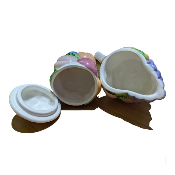 Diane Levesque| Vintage 1970s/80s 3D Fruit Glazed Ceramic Sugar & Creamer Set - Picture 2 of 12
